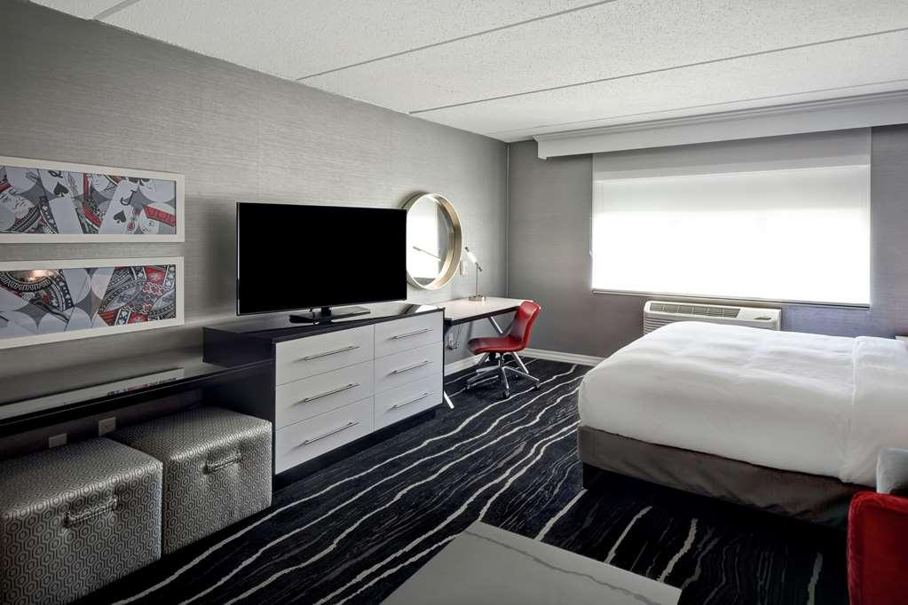 Doubletree By Hilton Deadwood At Cadillac Jack'S Room photo