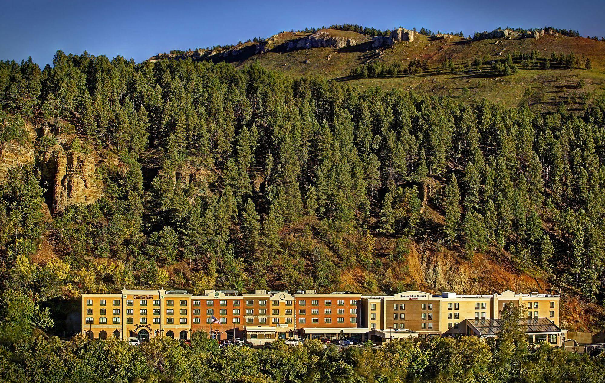 Doubletree By Hilton Deadwood At Cadillac Jack'S Hotel Exterior photo