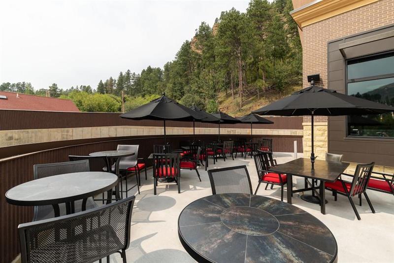 Doubletree By Hilton Deadwood At Cadillac Jack'S Hotel Exterior photo